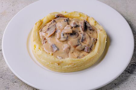 Бефстроганов с пюре