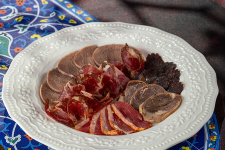 Мясное ассорти