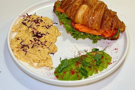 Завтрак с семгой