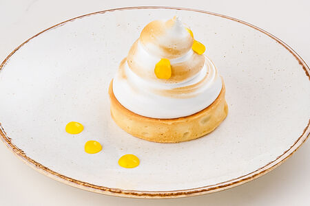 Лимонная тарталетка с меренгой