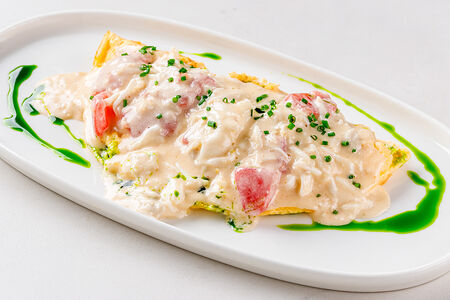 Омлет с камчатским крабом и соусом Берблан