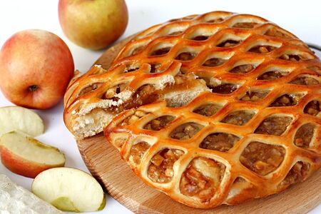 Пирог с яблоком