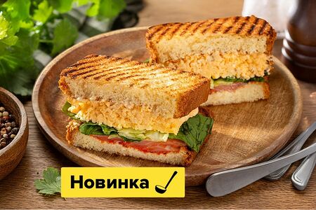 Сэндвич на бриоши лосось-юдзу