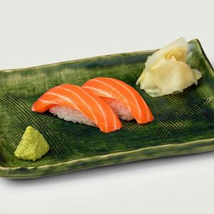 Лосось суши