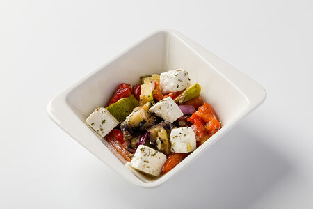 Печёные овощи с мягким сыром