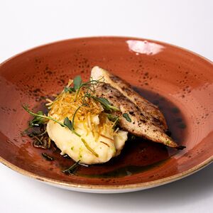 Куриная грудка Джек, пюре, шпинат