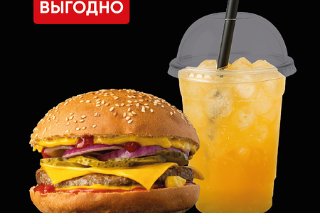 Обед с M Бургером и лимонадом