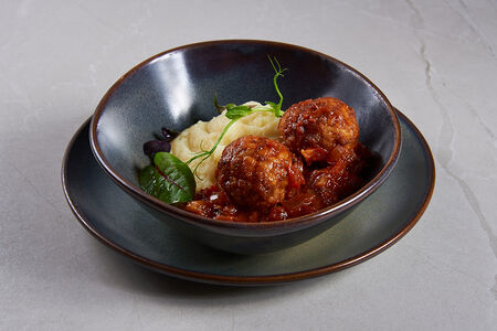 Тефтели домашние с картофельным пюре