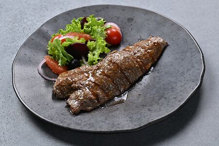 Говяжья покромка в имбирно-медовом маринаде