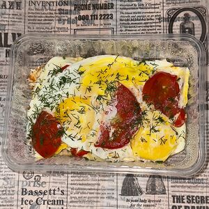 Яичница с помидорами и овощами