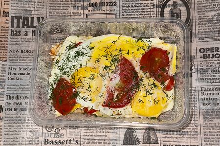 Яичница с помидорами и овощами
