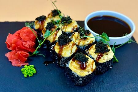 Запечённый ролл с угрем