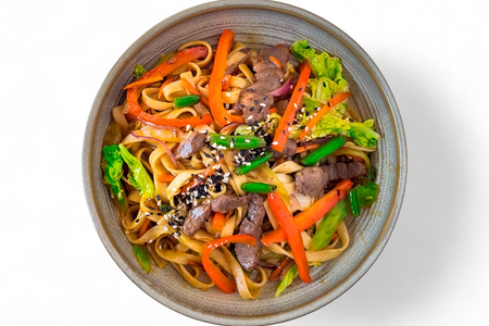 Wok с говядиной в перечно-устричном соусе