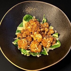 Закуска: Цветная капуста с фирменным соусом