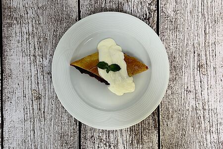 Штрудель вишневый