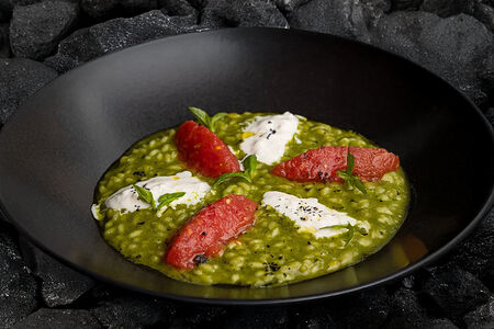 Ризотто с песто Базилик и страчателлой 