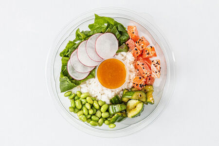 Боул с лососем и спайси манго