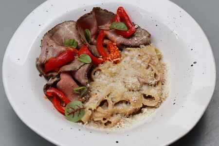 Паста с ростбифом