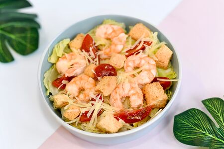 Цезарь-боул с креветками