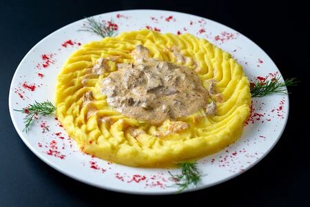 Бефстроганов 