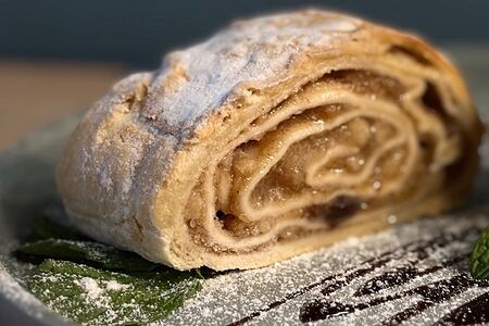 Штрудель яблочный