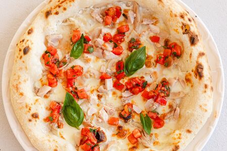 Курица и томатная сальса