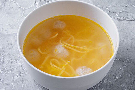 Куриный суп с фрикадельками