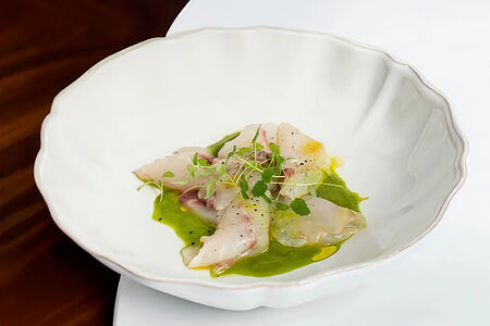 Севиче из сибаса с лимонным маслом 