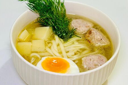 Куриный суп с фрикадельками