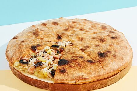 Домашняя с курицей и грибами пицца 30 см