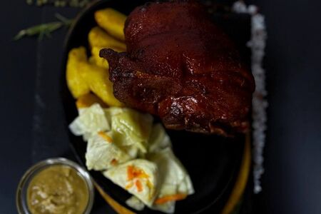 Свиная рулька