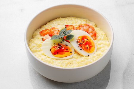 Пшённая каша с креветками