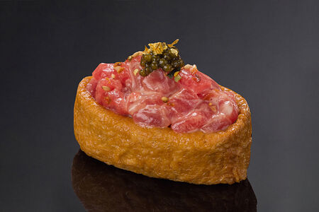 Инари с тунцом блюфин