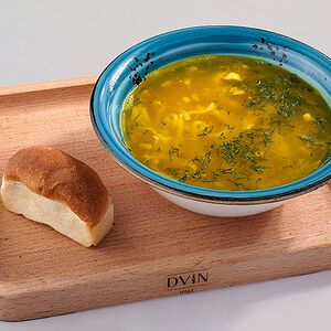 Куриный суп с домашней лапшой