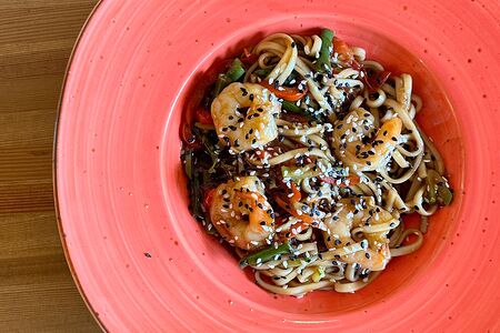 Удон с креветками 