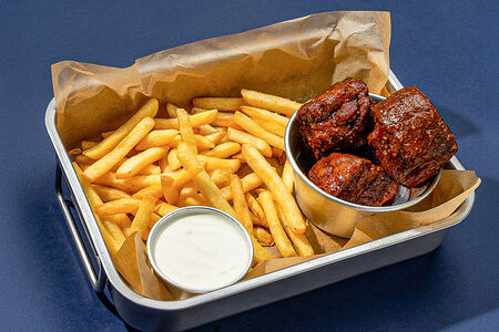 Свиная грудинка в соусе