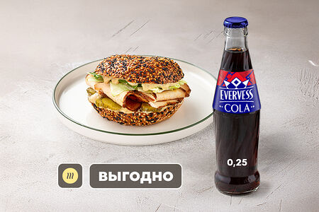 Сэндвич и Evervess Cola