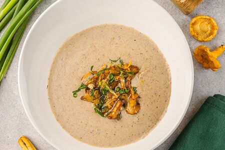 Крем-суп грибной с лисичками