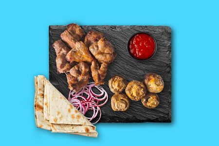 Шашлык шея с грибами