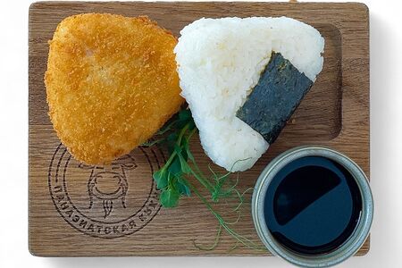 Онигири с курицей