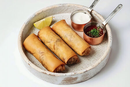 Спринг-ролл с креветками и грибами муэр