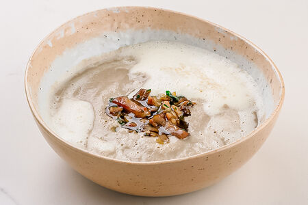 Крем-суп из шампиньонов с беконом