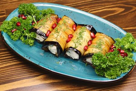 Рулетики из баклажанов с творожным сыром