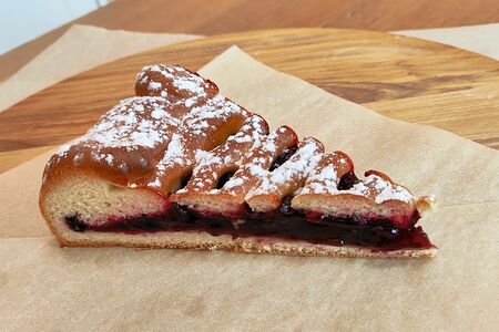 Малый Жимолость-смородина