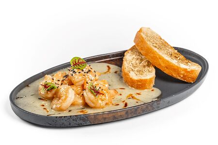 Креветки в белом вине с чиабаттой