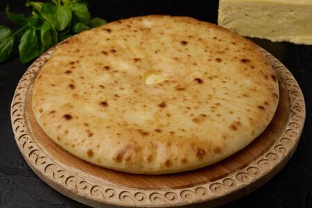 Осетинский пирог с черемшой