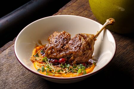 Утиная ножка конфи