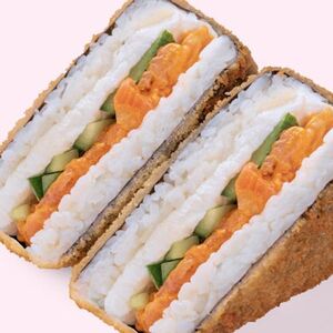 Ёнигири темпура с лососем