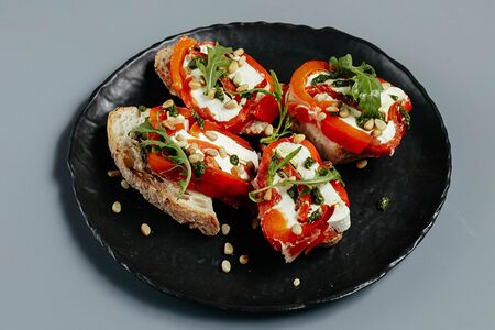 Террин из болгарского перца на гриле с творожным сыром