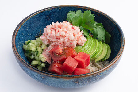 Азиатский боул с тартаром из креветок